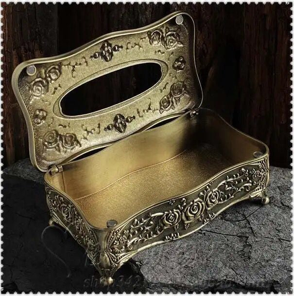 Europecarved metal tissue box